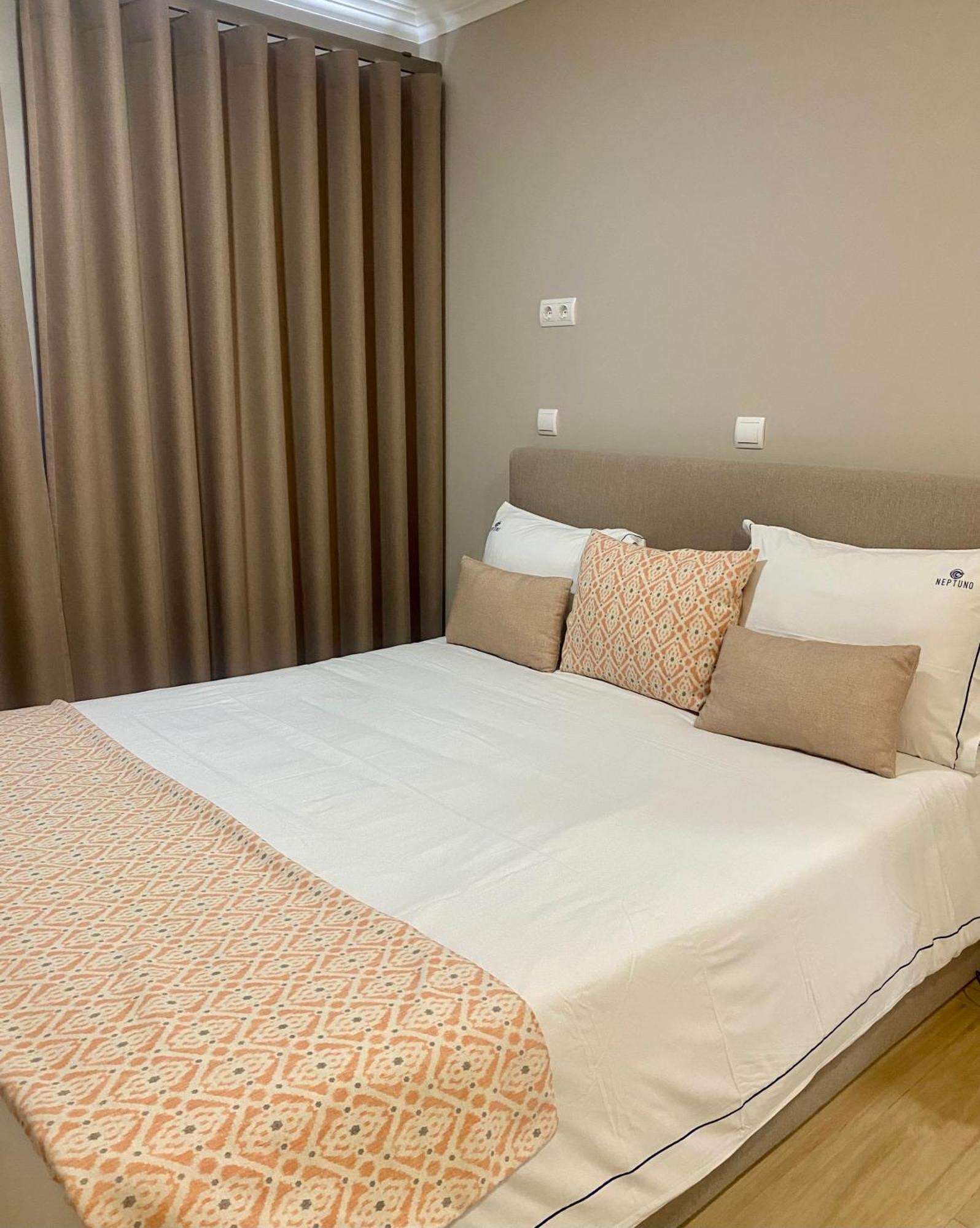 Hotel Neptuno Атогиа-да-Балейя Экстерьер фото